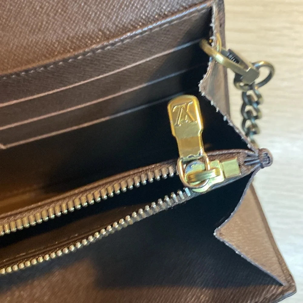 Louis Vuitton Vintage Damier Ebene Canvas Sarah Wallet EUC